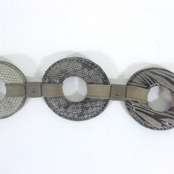 Grey Leather Link Stretch Belt Donut Rings Small - Picture 6 of 11